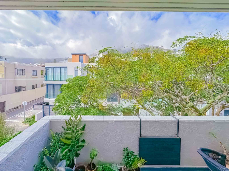 To Let 1 Bedroom Property for Rent in Bantry Bay Western Cape